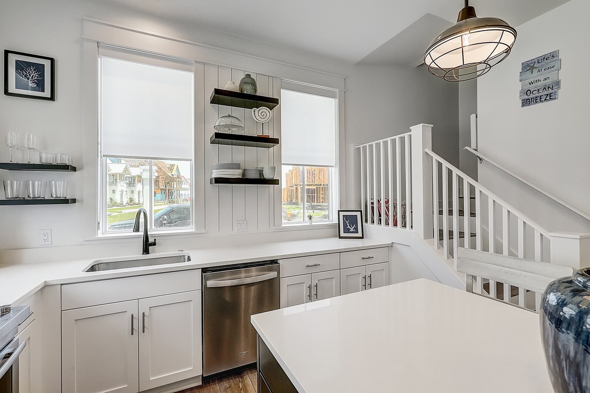 At Ease Home - Image 9