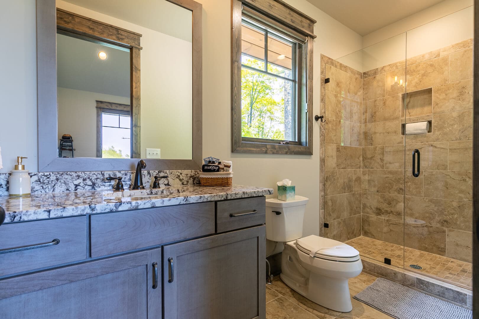 Just Bluffin' at Eagles Nest - Image 17