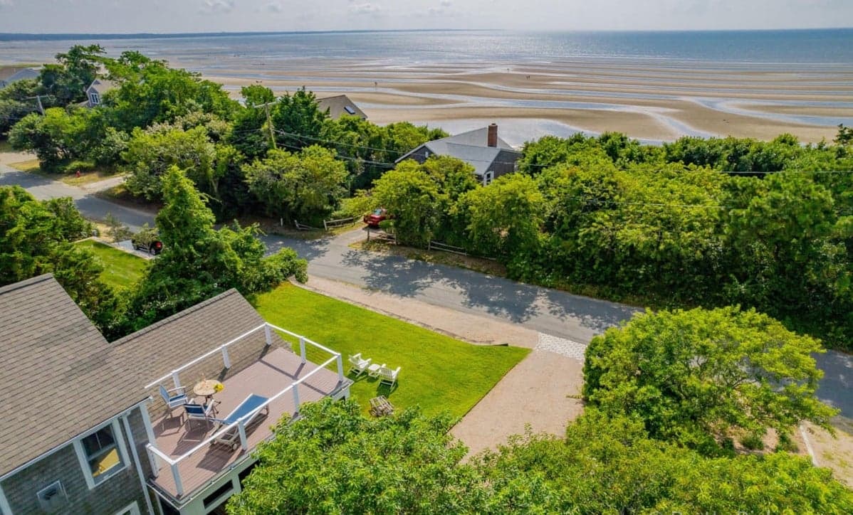 Bay Break - Image 22