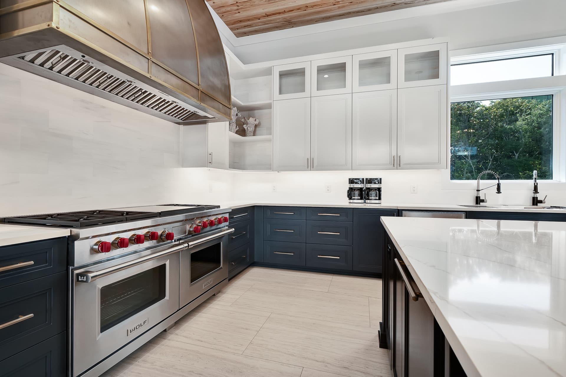 Social Manor - Image 8