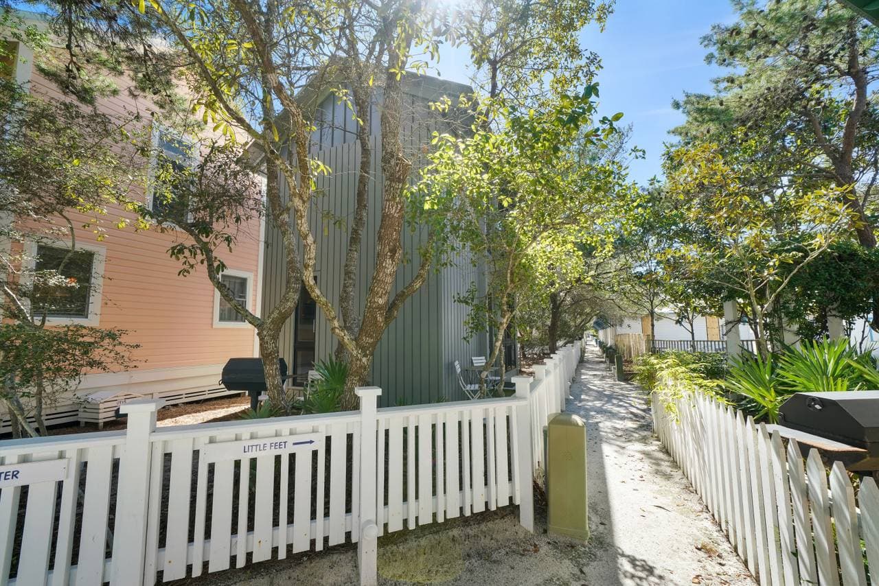 Little Feet Home - Image 25