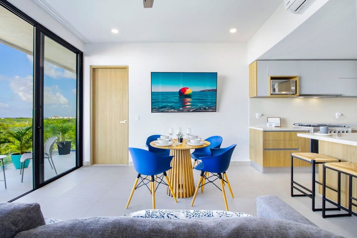 Riviera Echo - Image 7