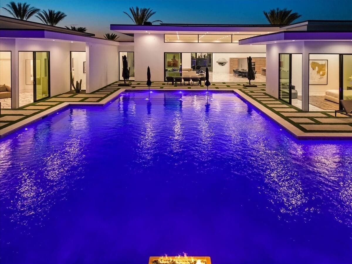 Bravo Villa #11 - Image 62