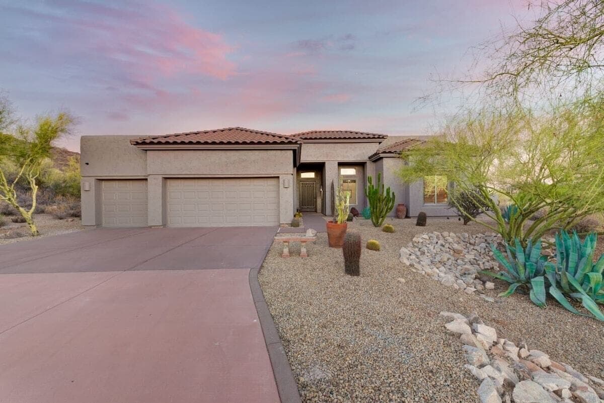 Luxury Scottsdale Retreat - Image 31