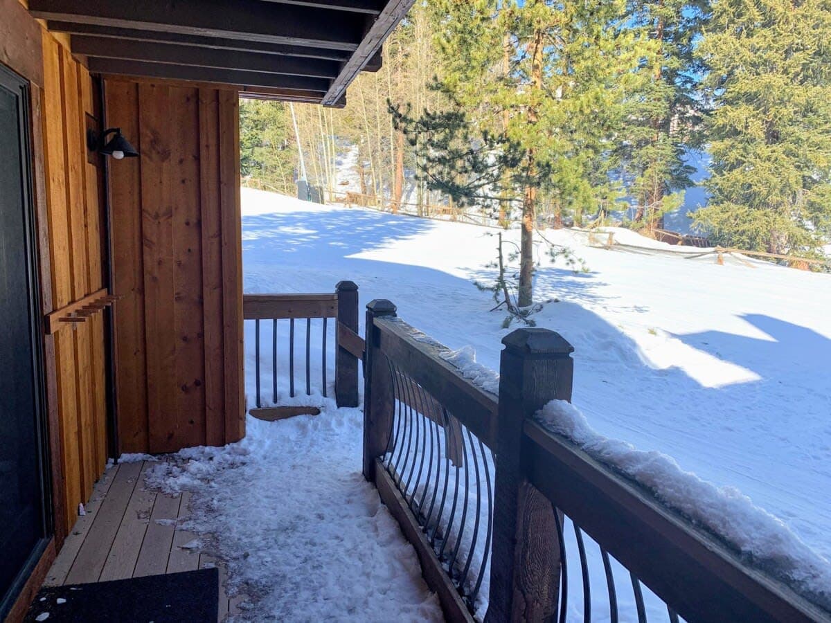 Peak Eight Mountain Escape - Image 34