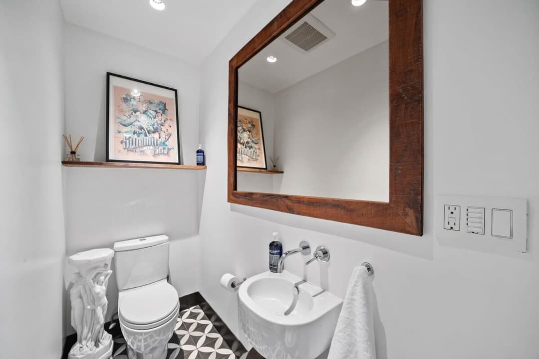 Gates Grove - Image 28