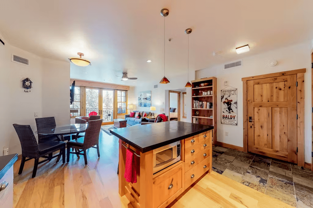 Elkhorn Springs Getaway - Image 11