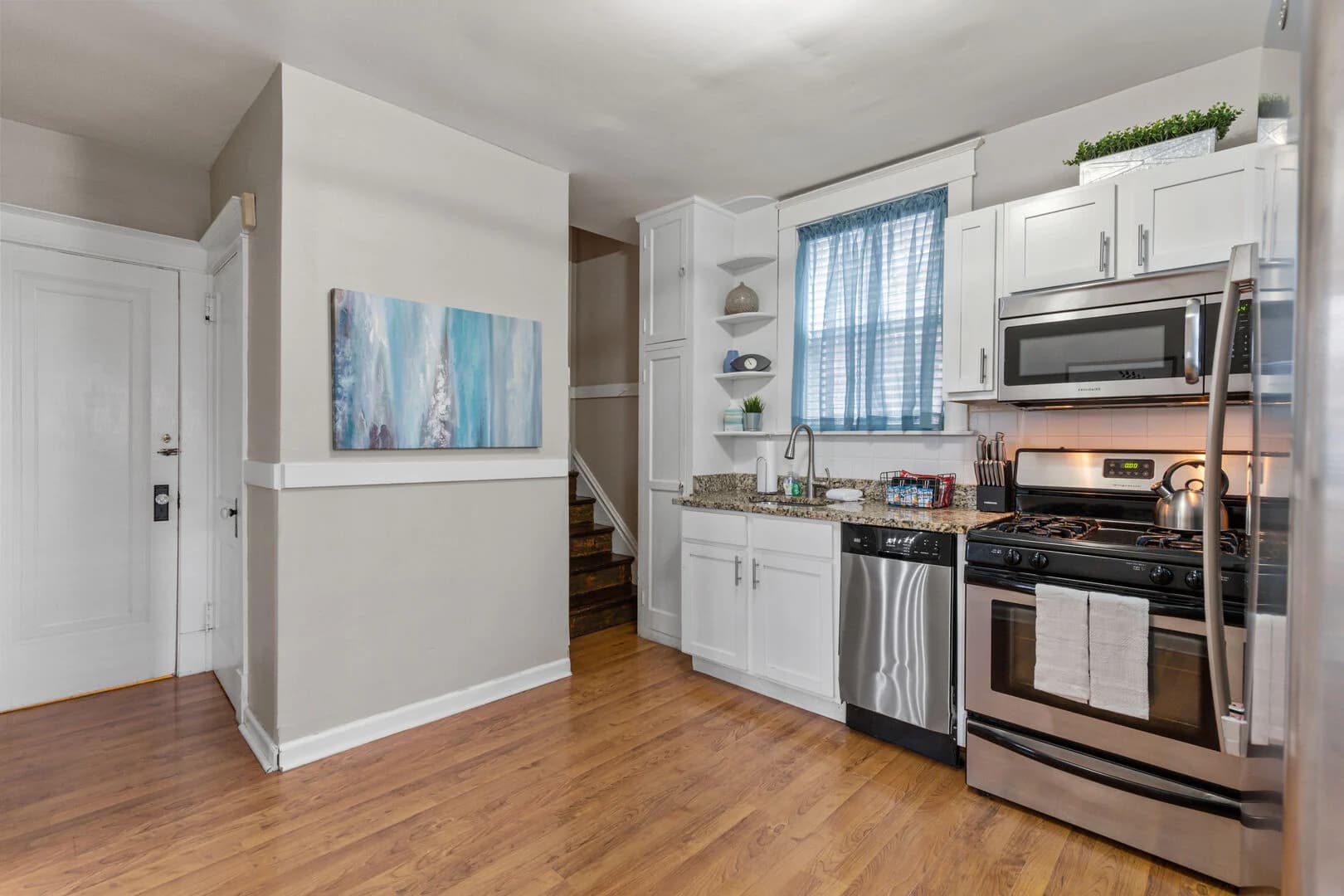 Kingshighway Manor - Image 8