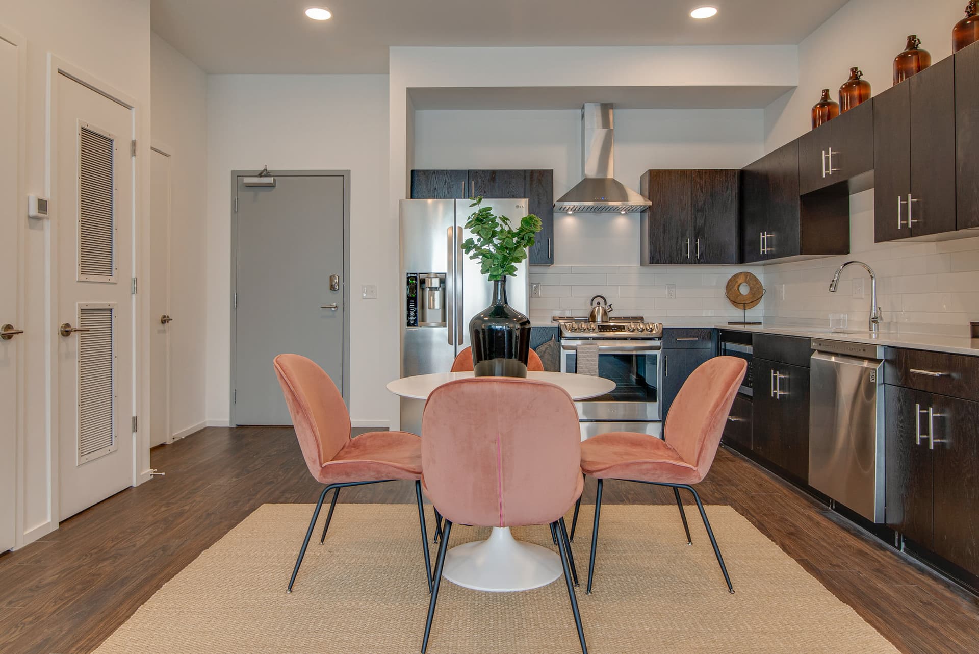 Green Illume Home - Image 7