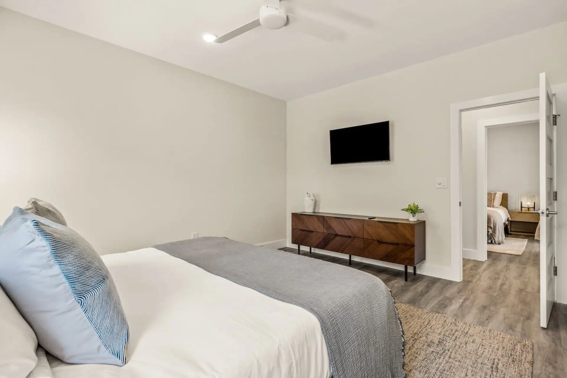 Aurora Tidesong - Image 31