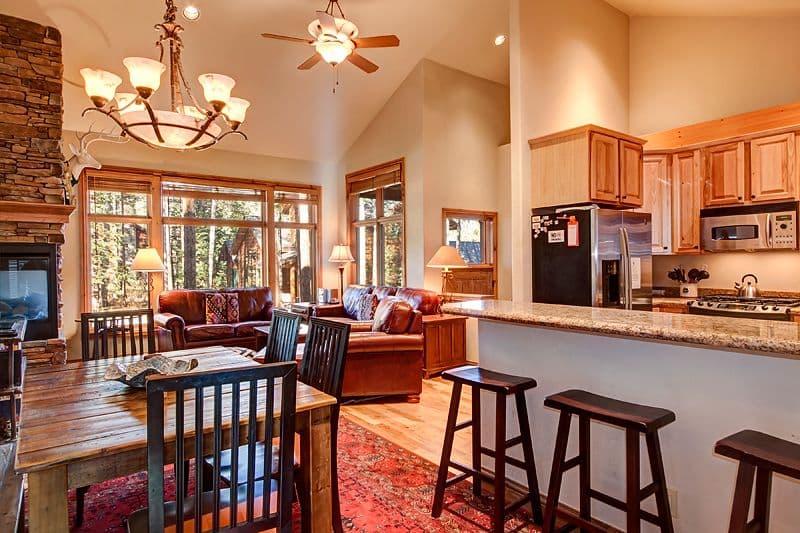 Highwood House - Image 6