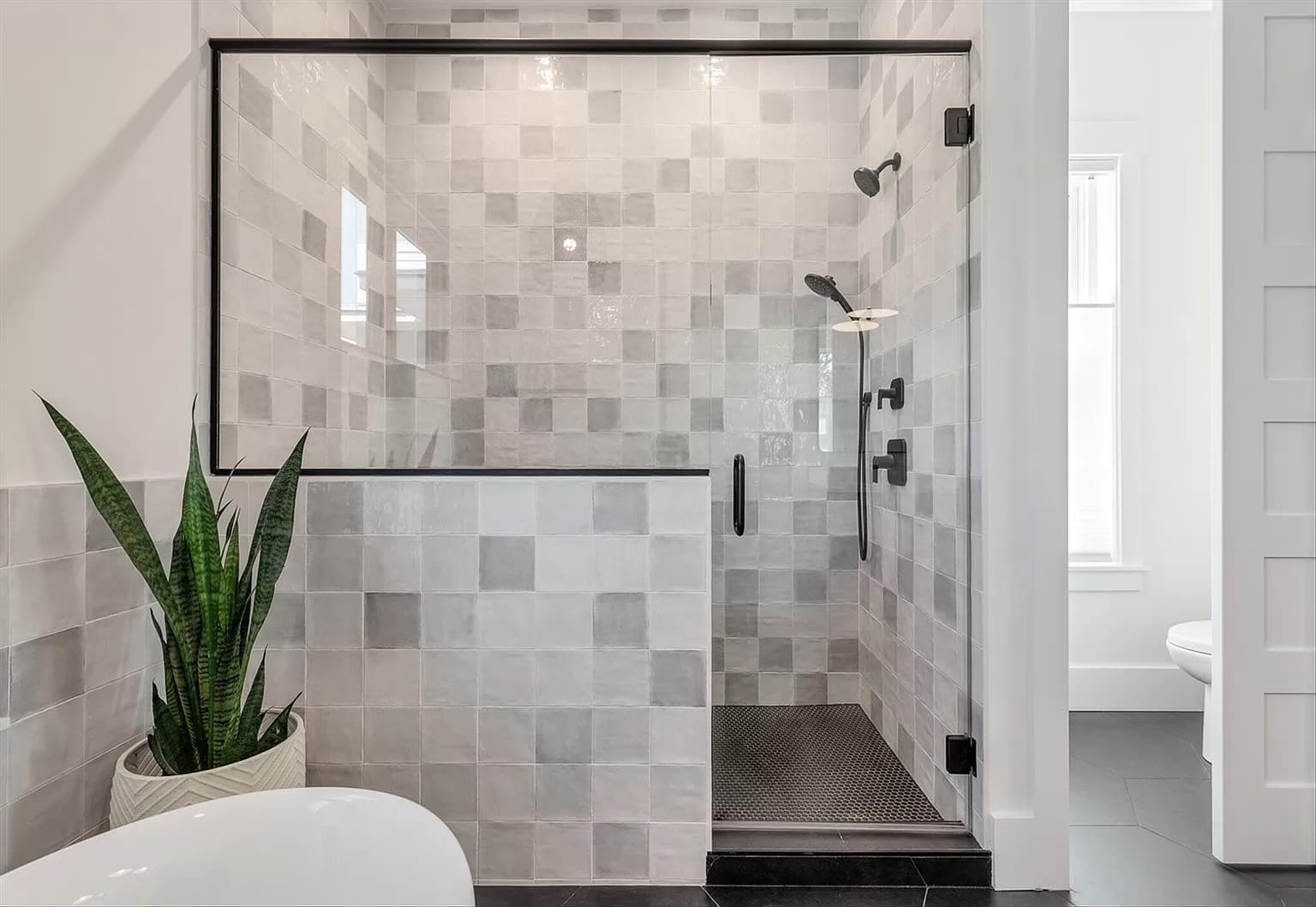 Amalfi Palms - Image 50