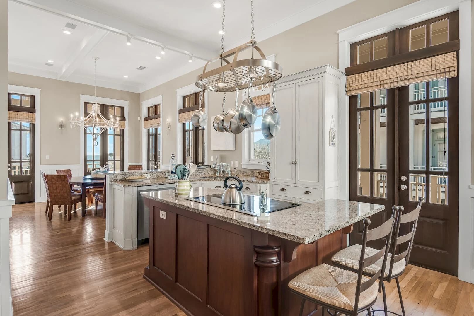 Yaya's Beach Cottage - Image 9