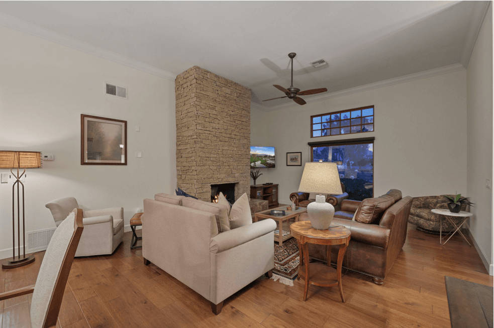 Wells in La Rocca - Image 12