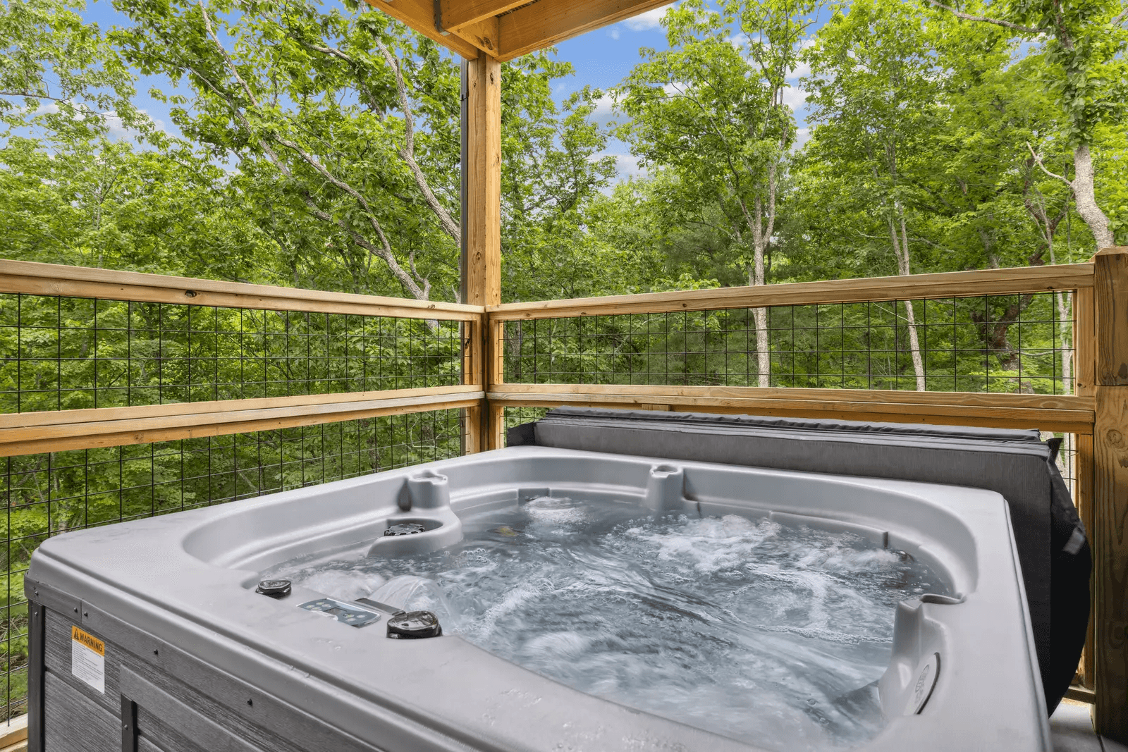 Royal Pool Retreat - Image 3