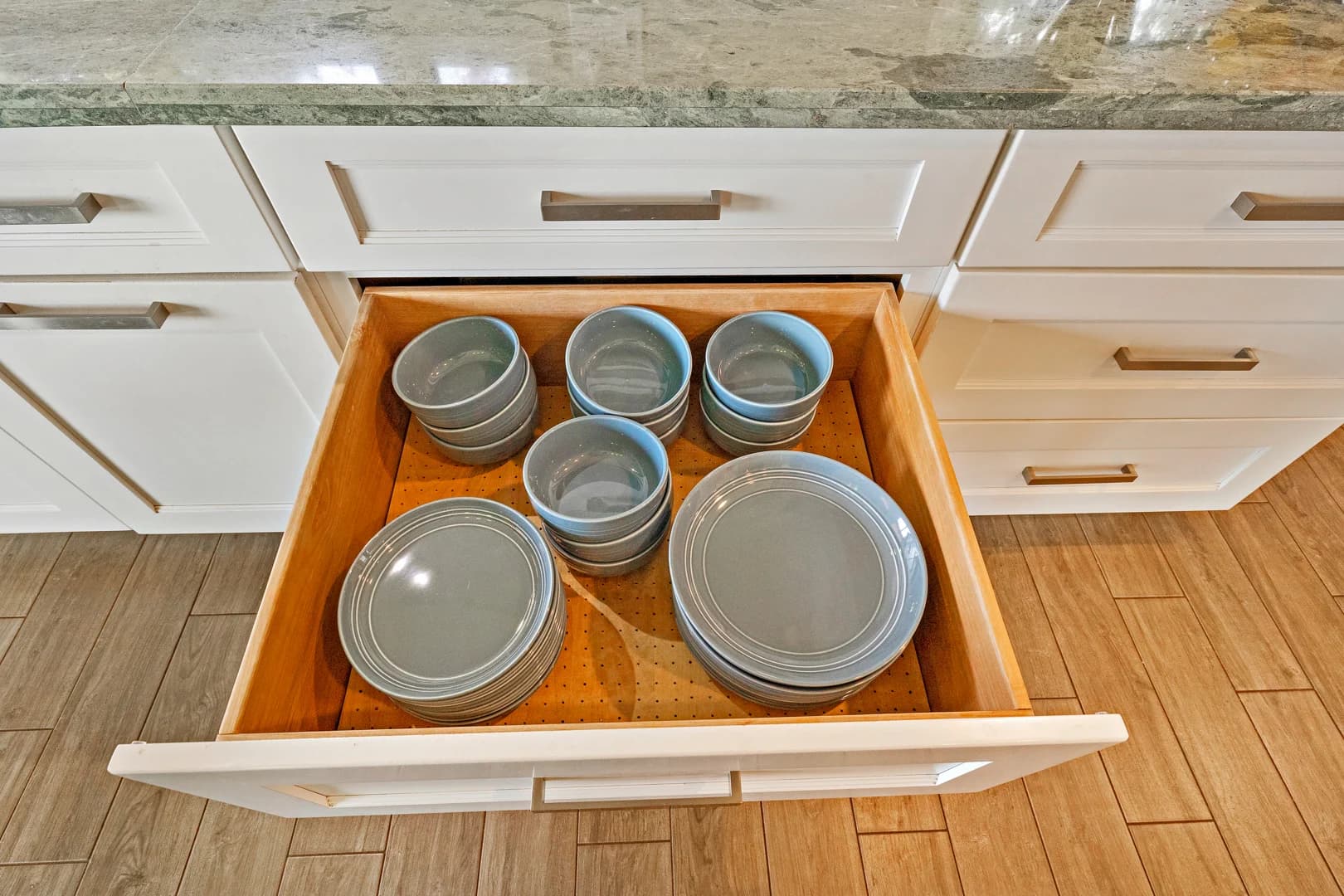 Hale Holokai Villa - Image 11