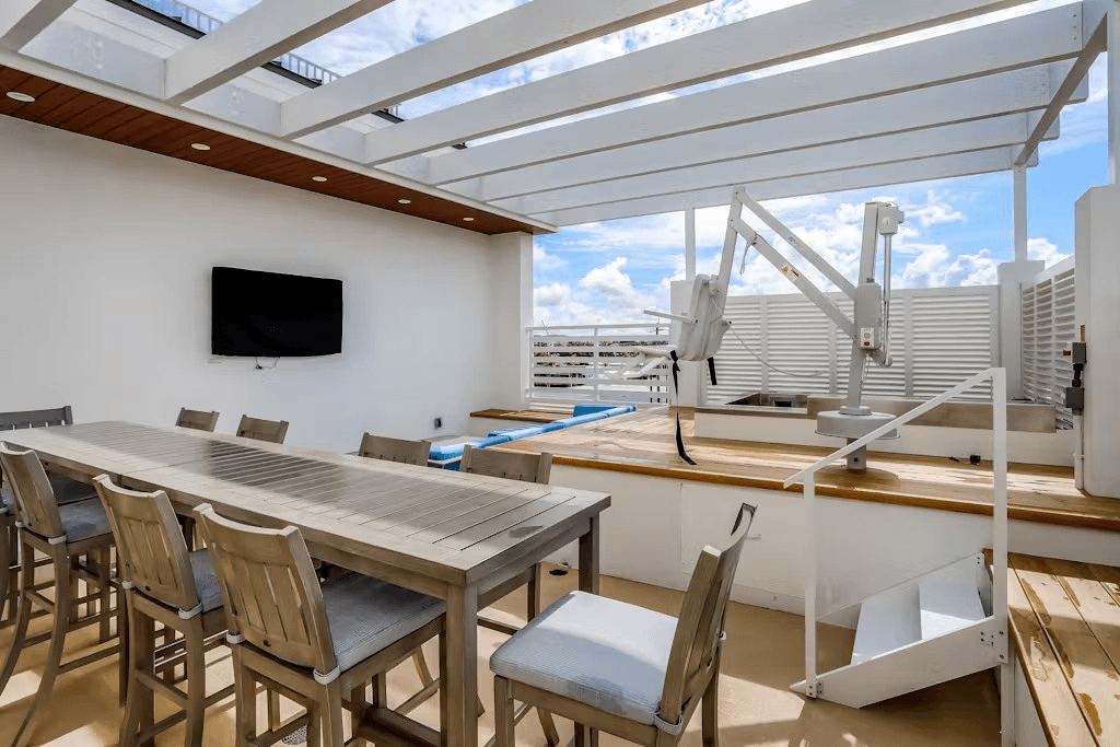 Heart of Naples - Image 23