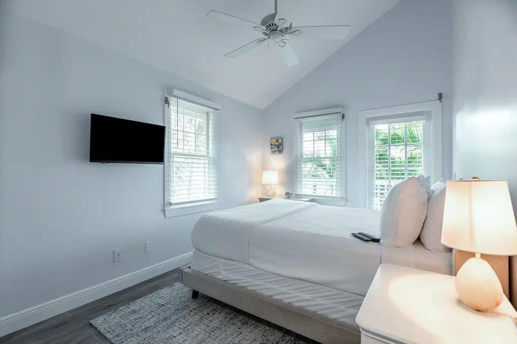 Tropical Retreat - Image 17