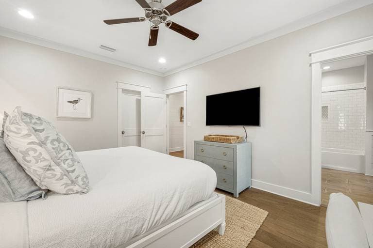 Shore Thing Residence - Image 15