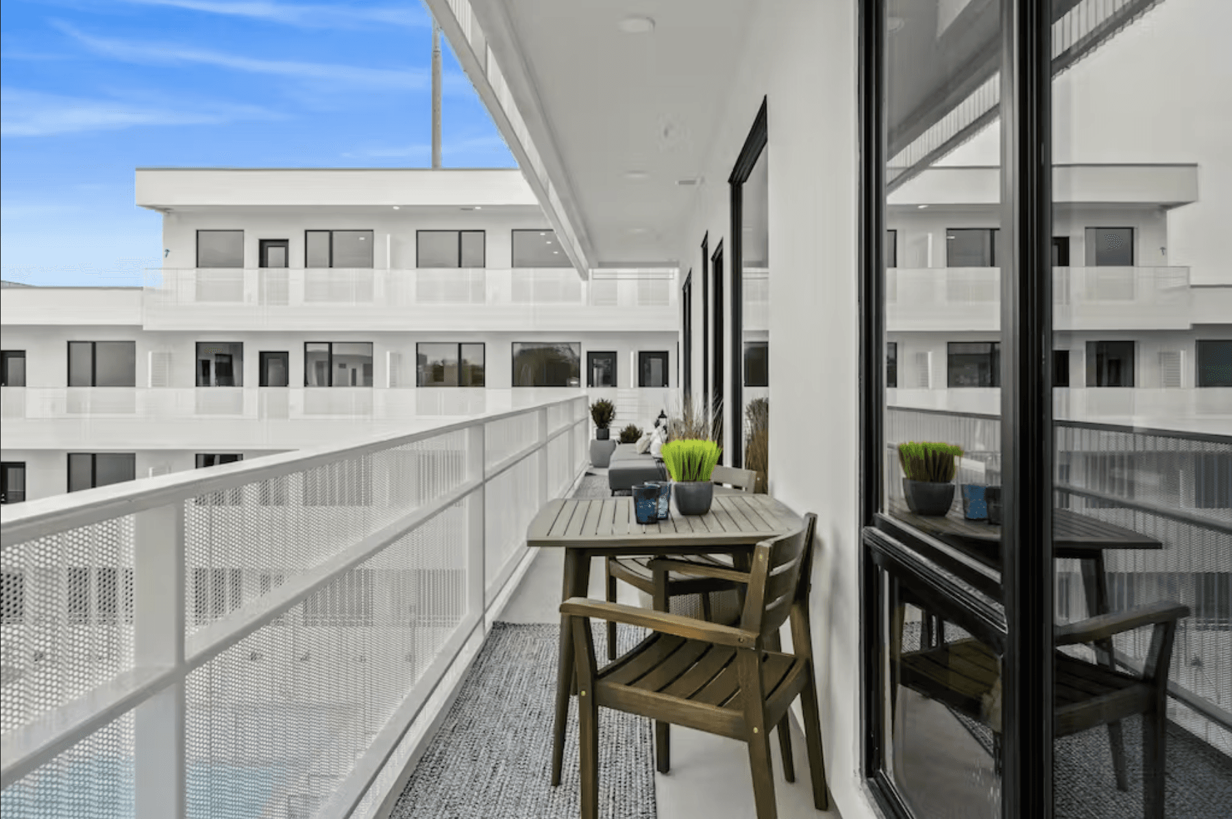 Blue Illume Home - Image 21