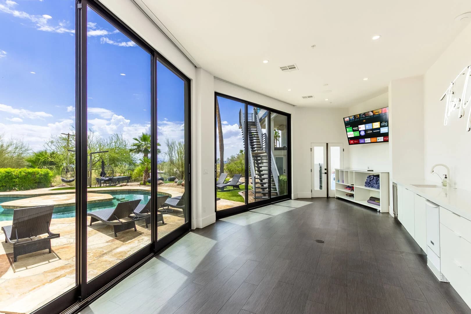 Valle Vista Manor - Image 103