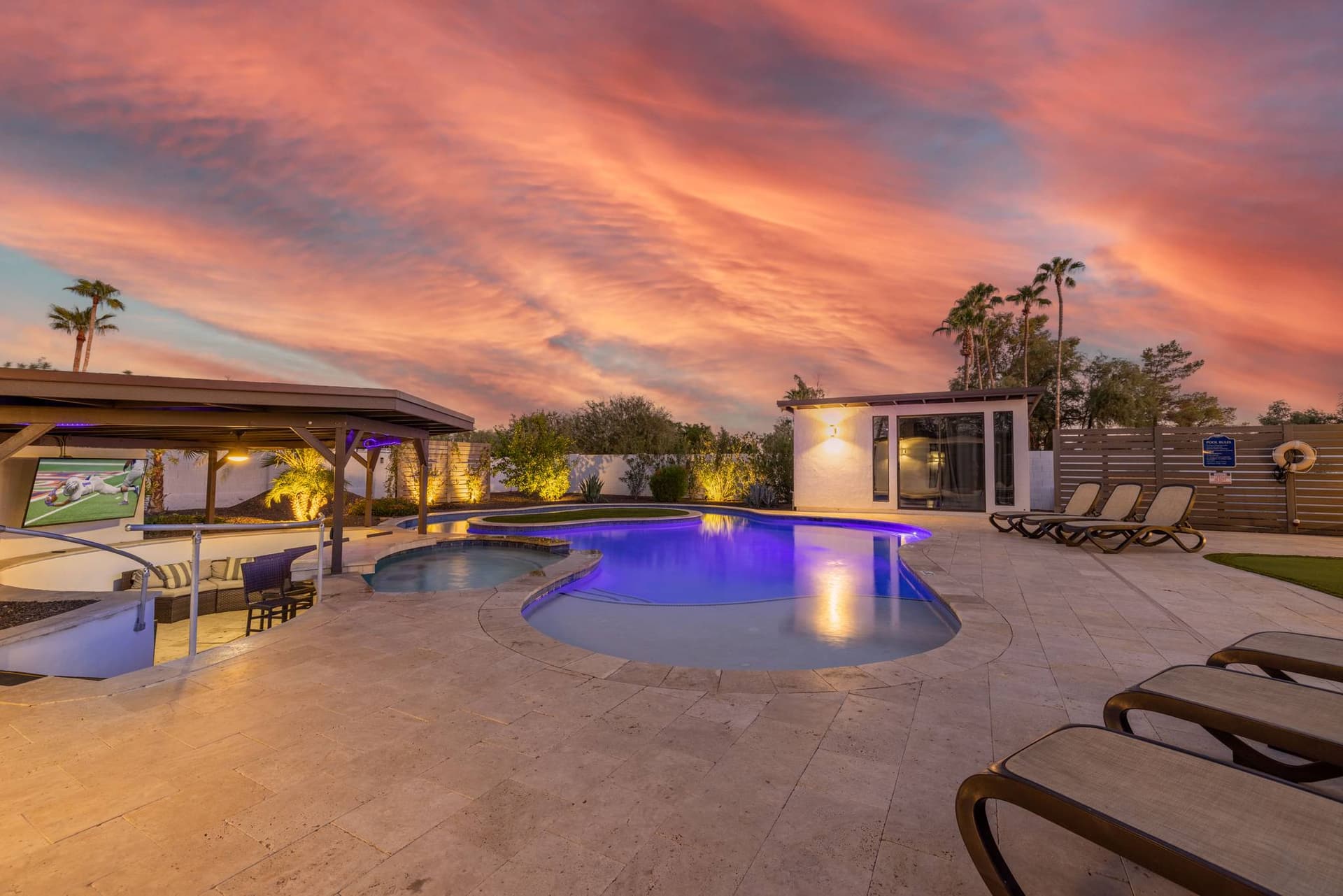 Luxe Resort Retreat - Image 40