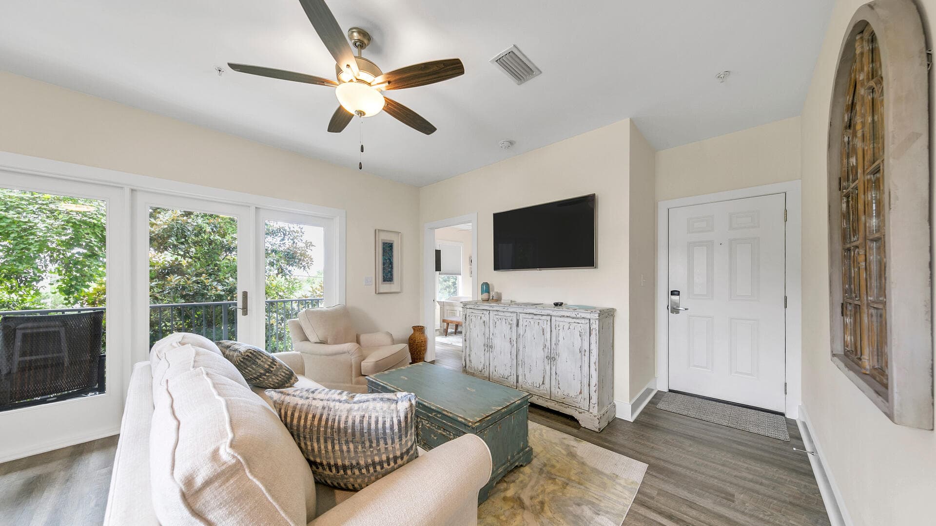 Blue Lake Home - Image 3