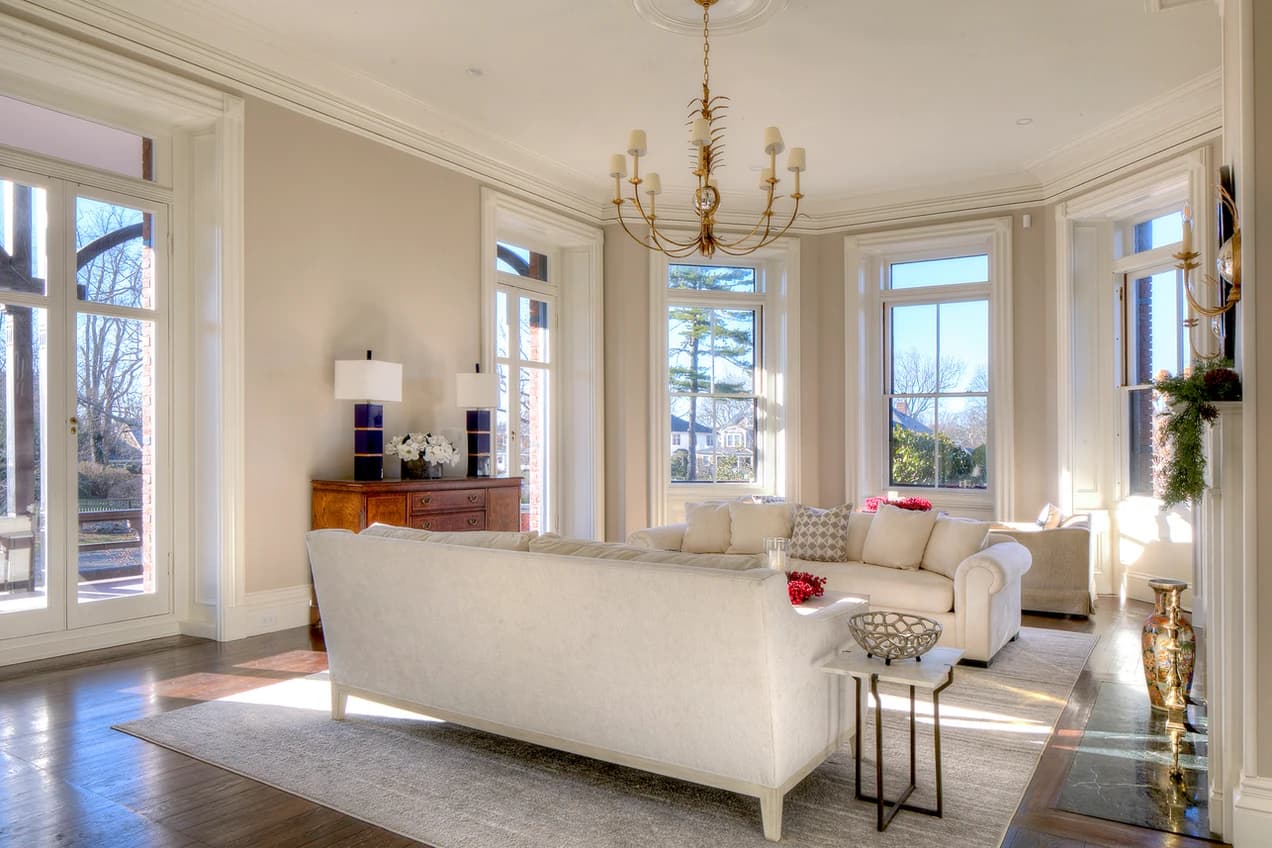 Cliffside Estate - Image 9