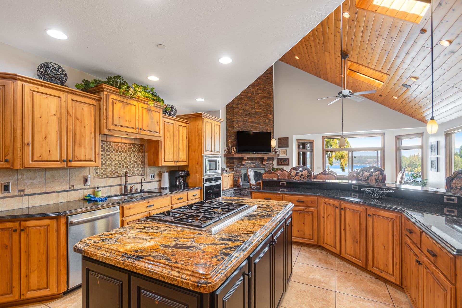 DeJa View - Image 14