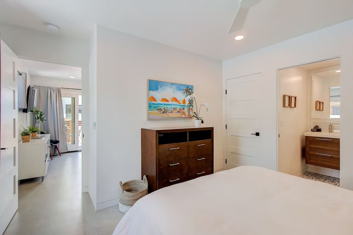 Sunset Paradise - Image 20