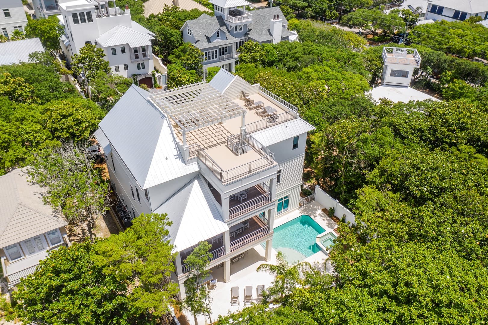 Social Manor - Image 1