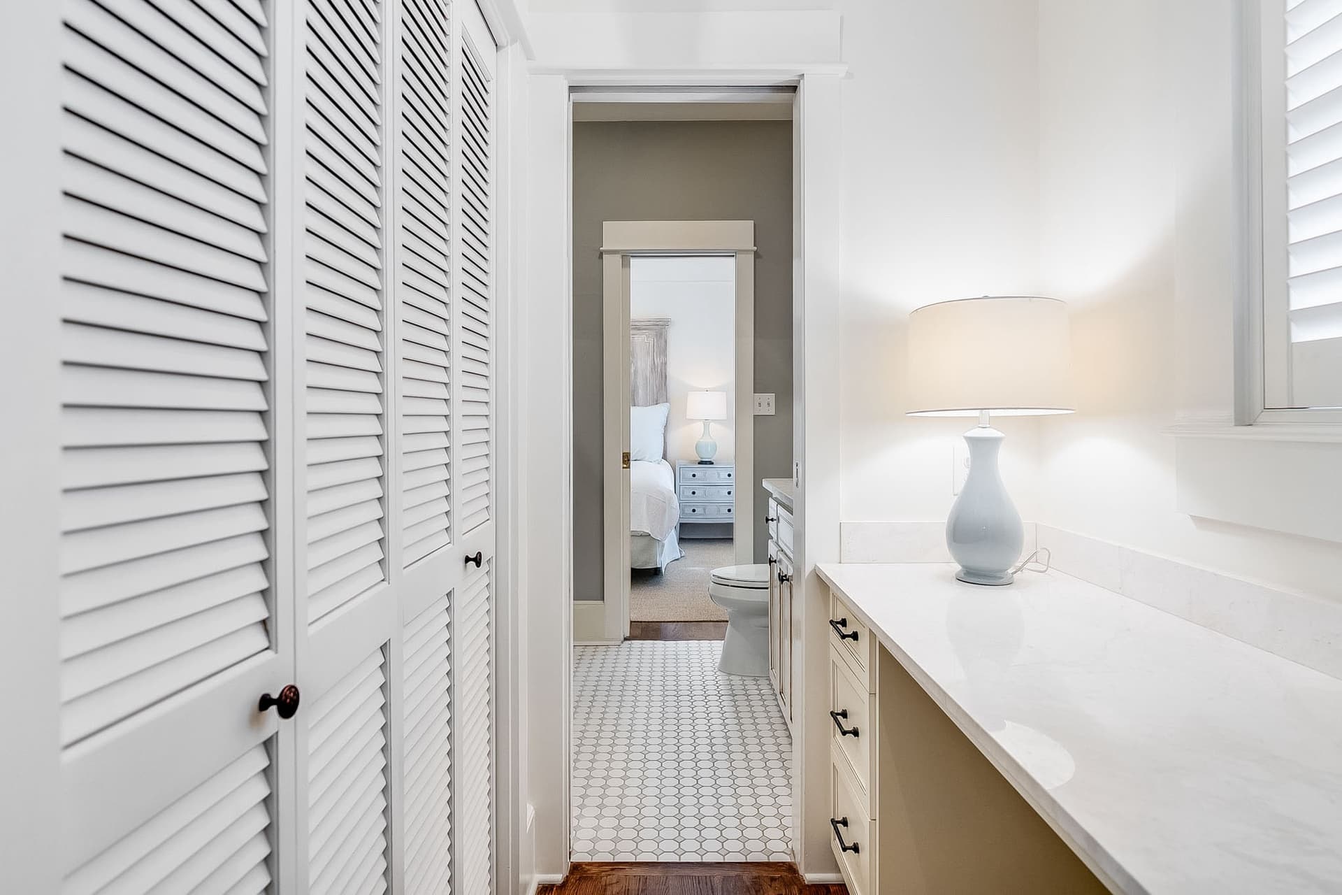 Southern Breeze - Image 60