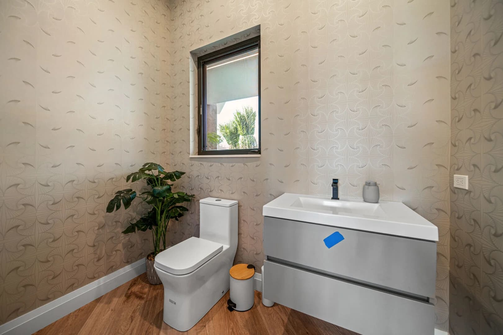 Waters Edge #906 - Image 41