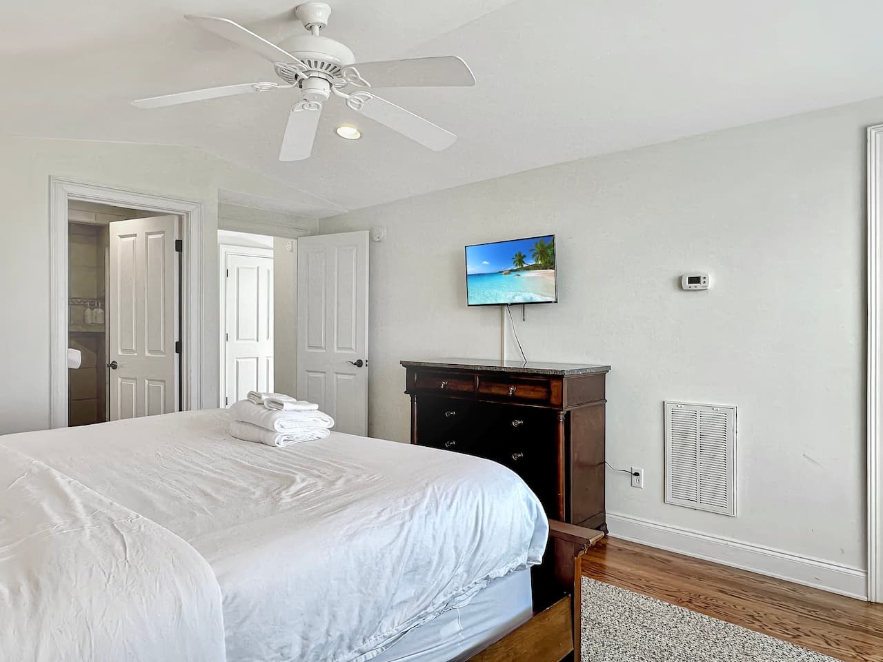 Beach Retreat - Image 59