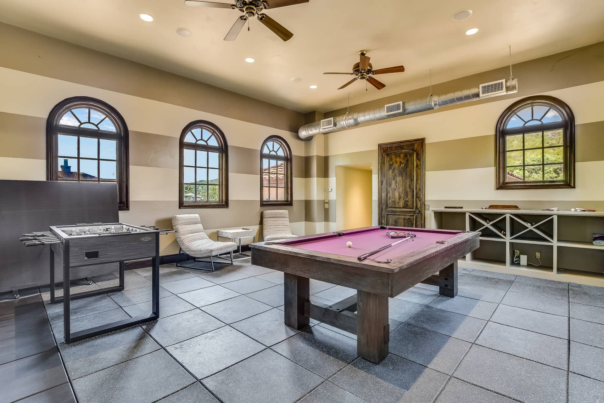 Autograph on Lake Austin - Image 33