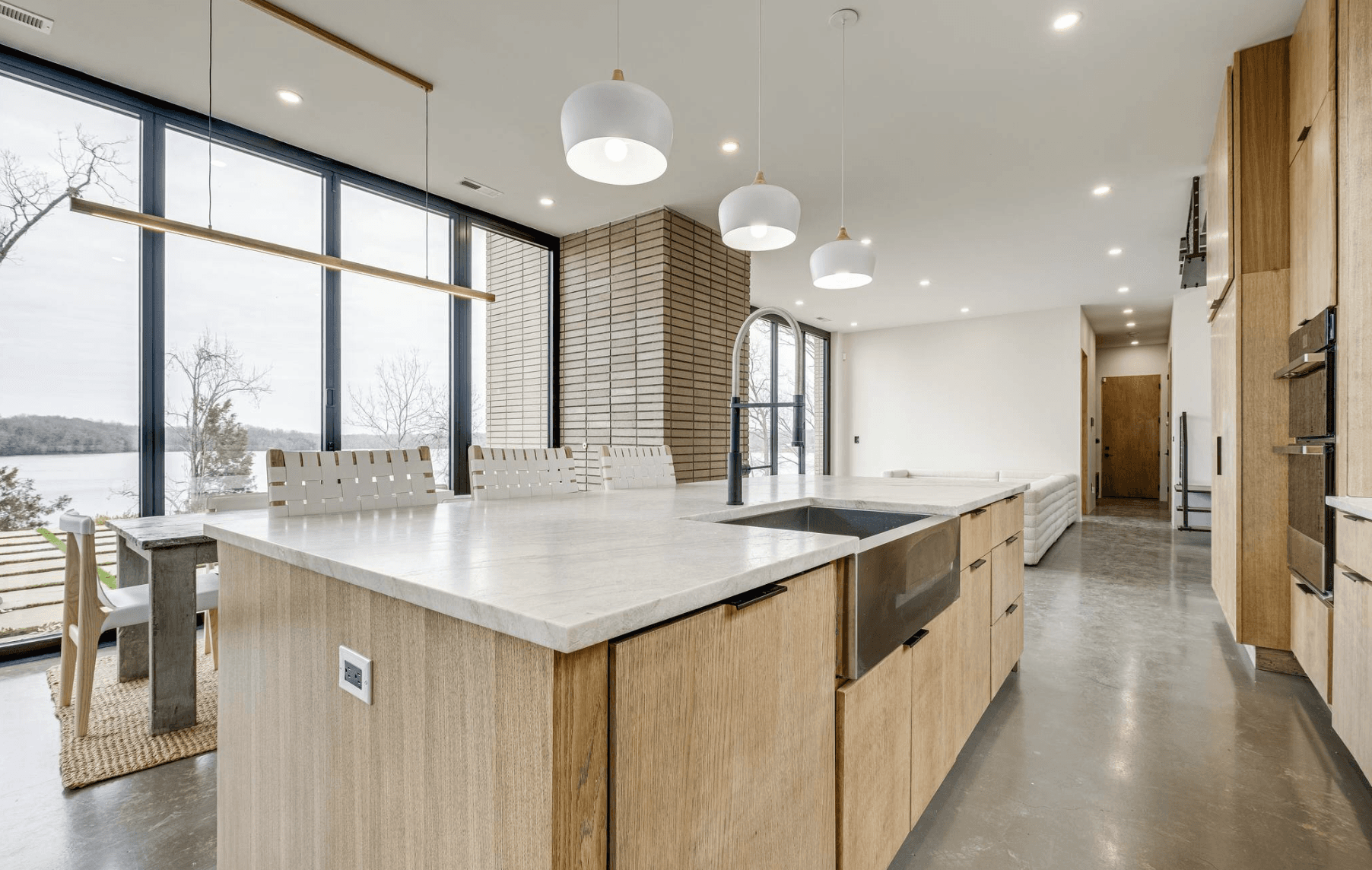 Nashville Lakeside Modern - Image 44