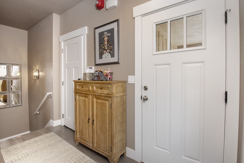 Sunset Summit Townhome - Image 12