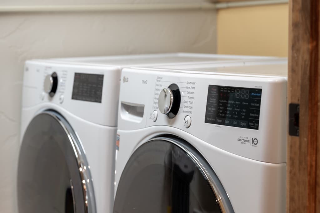 Everview Heights Townhouse - Image 17