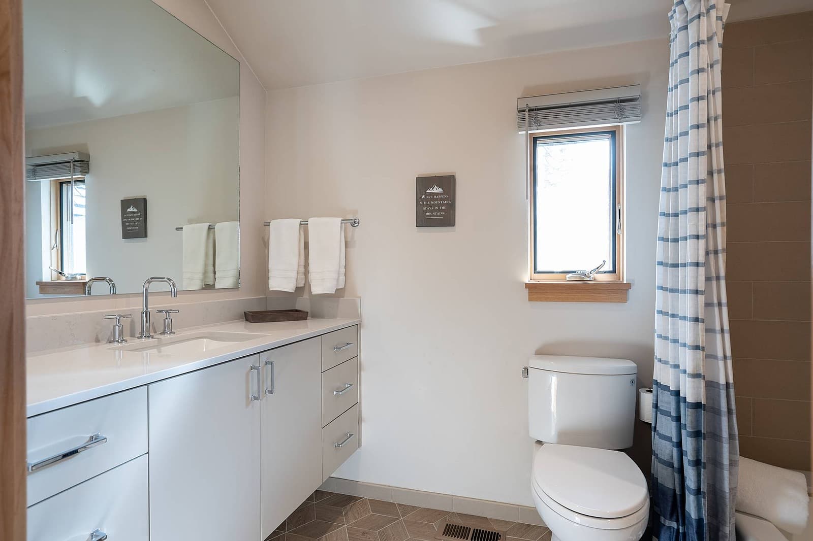 Sutter's Trail 11272 - Image 38