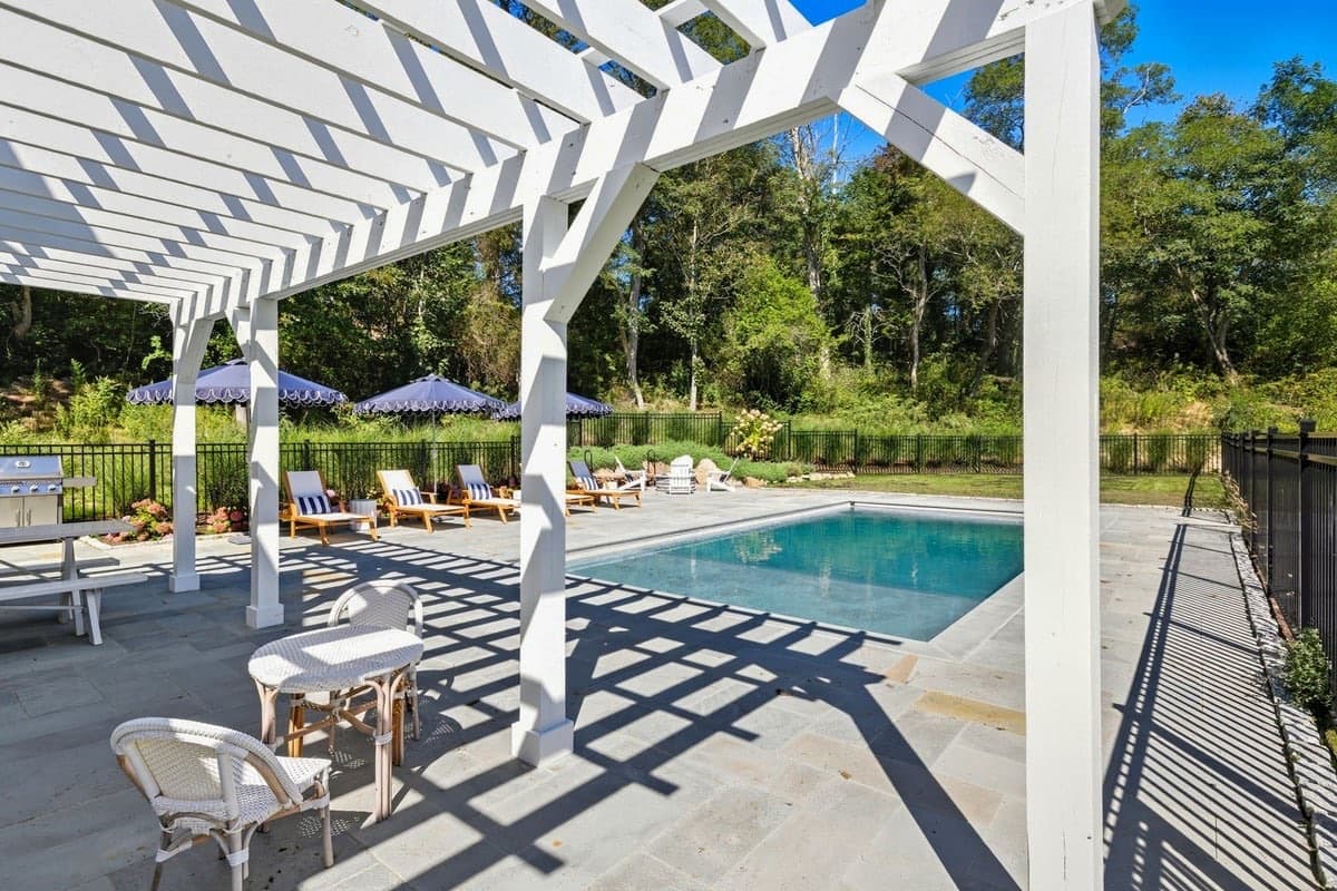 Hydrangea Hideaway - Image 56