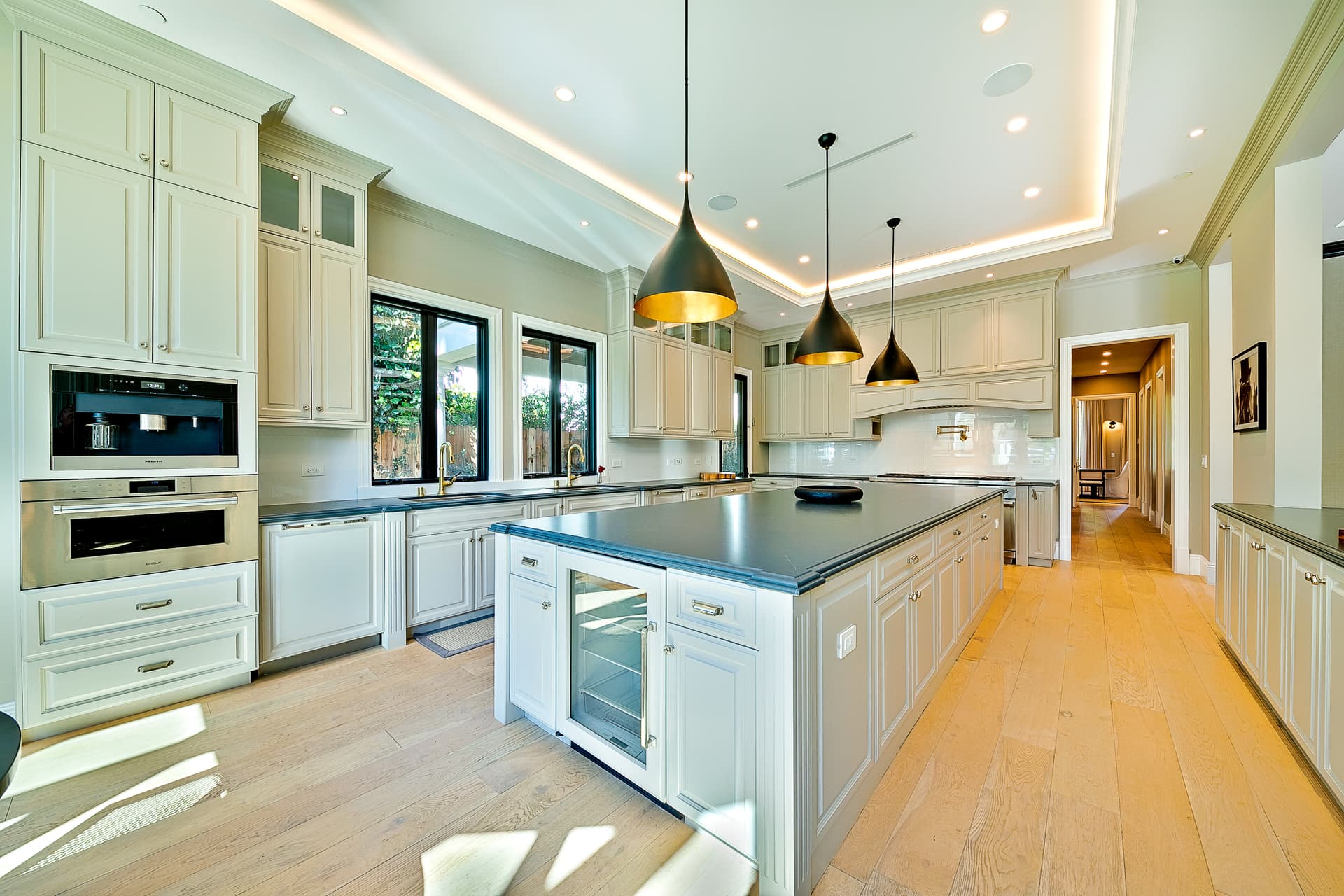 Camden Estate Beverly Hills - Image 18