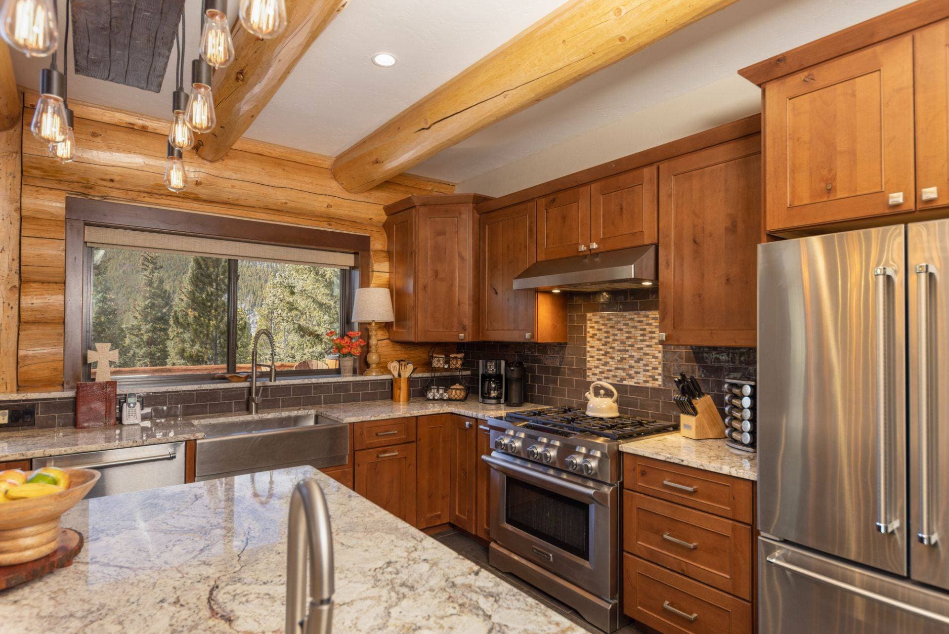 Pine Ridge Cabin - Image 11