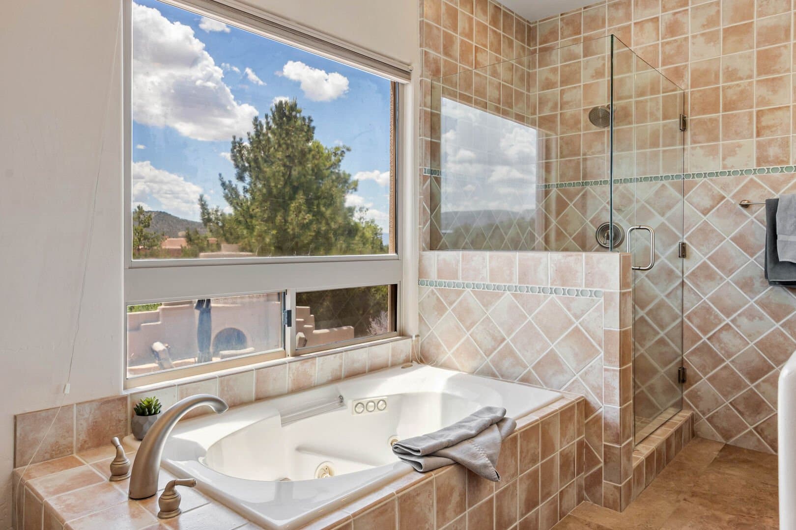 West Chateau - Image 87