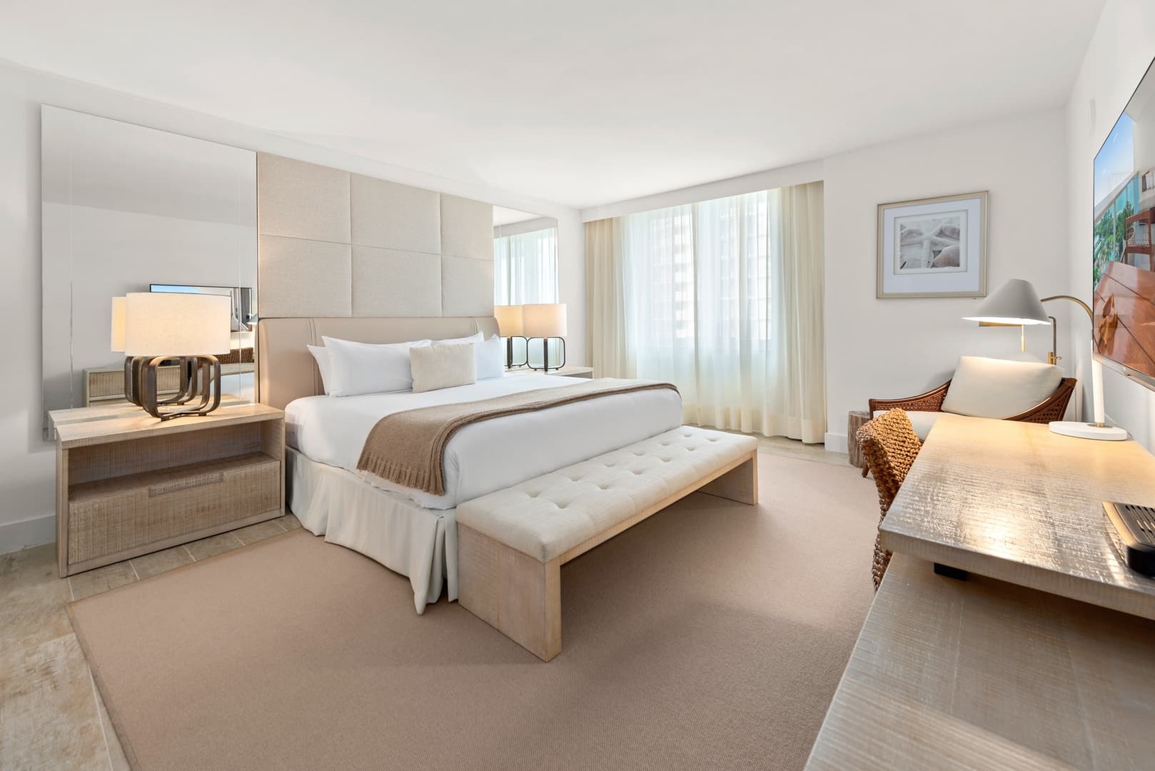 1 Hotel & Homes Condo #1015 - Image 10