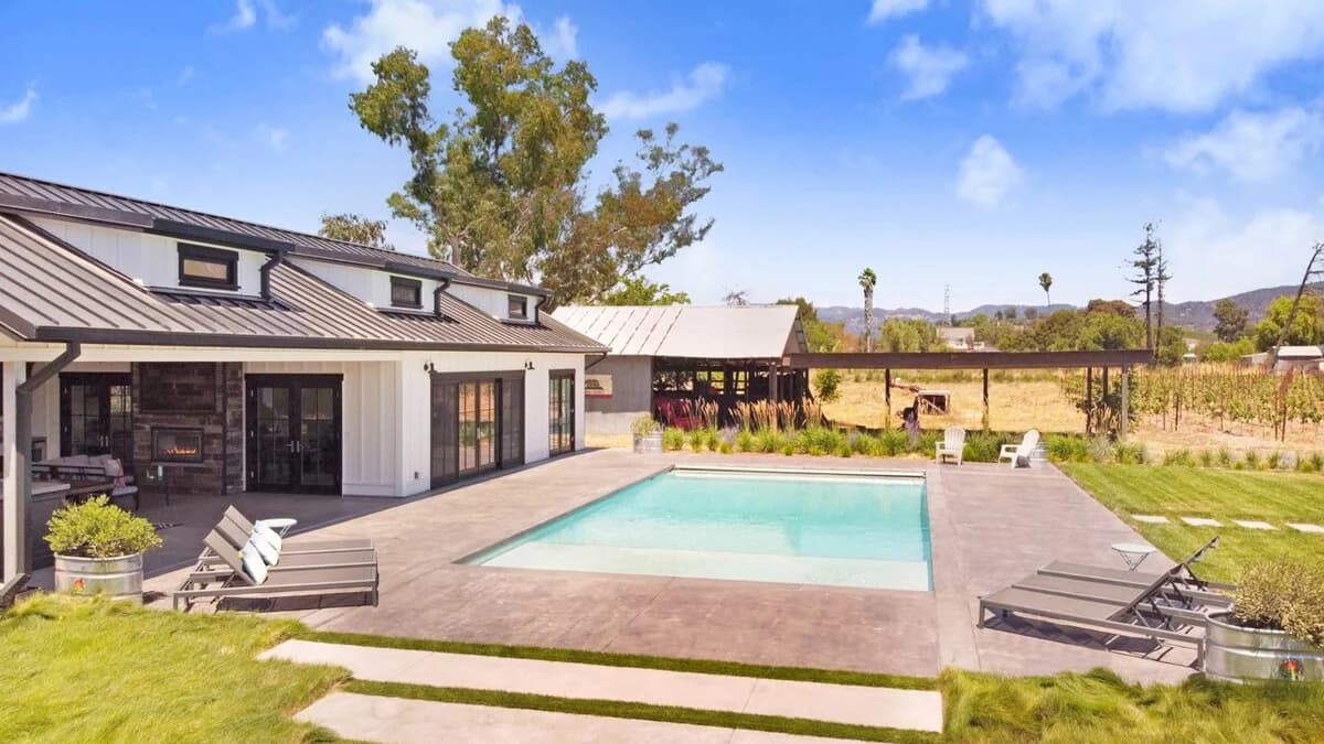 Carneros Farmhouse - Image 27