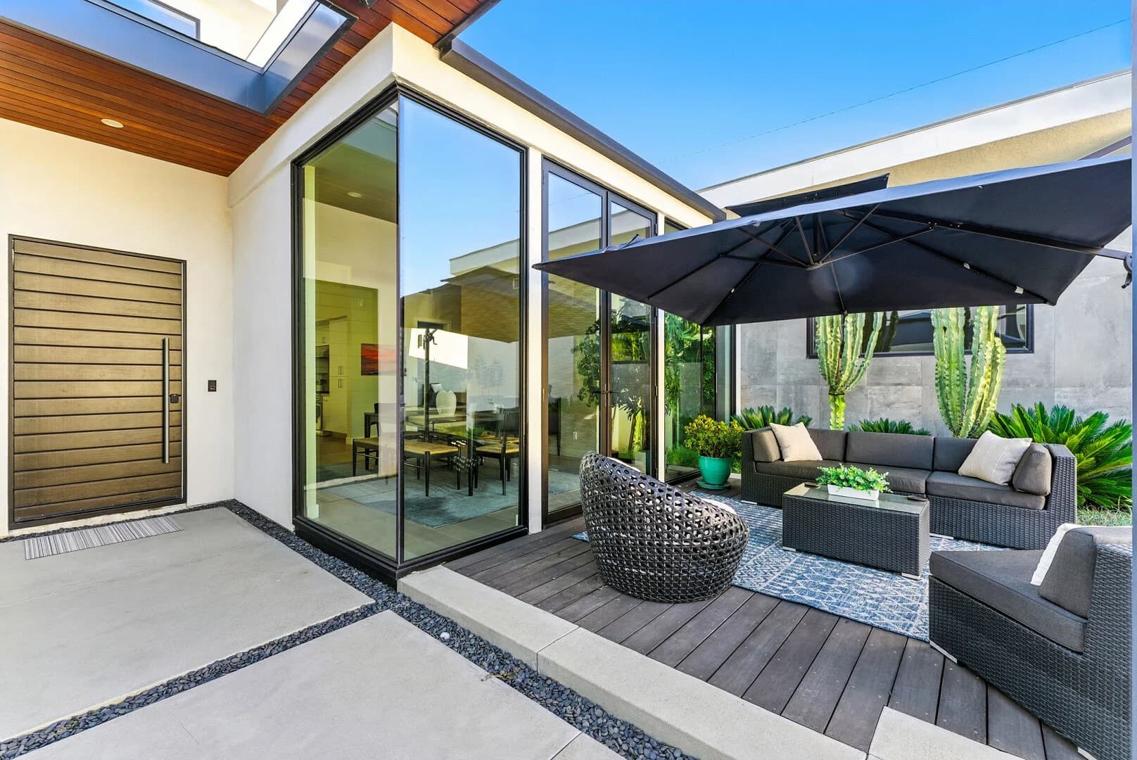 Coastal Paradise - Image 3