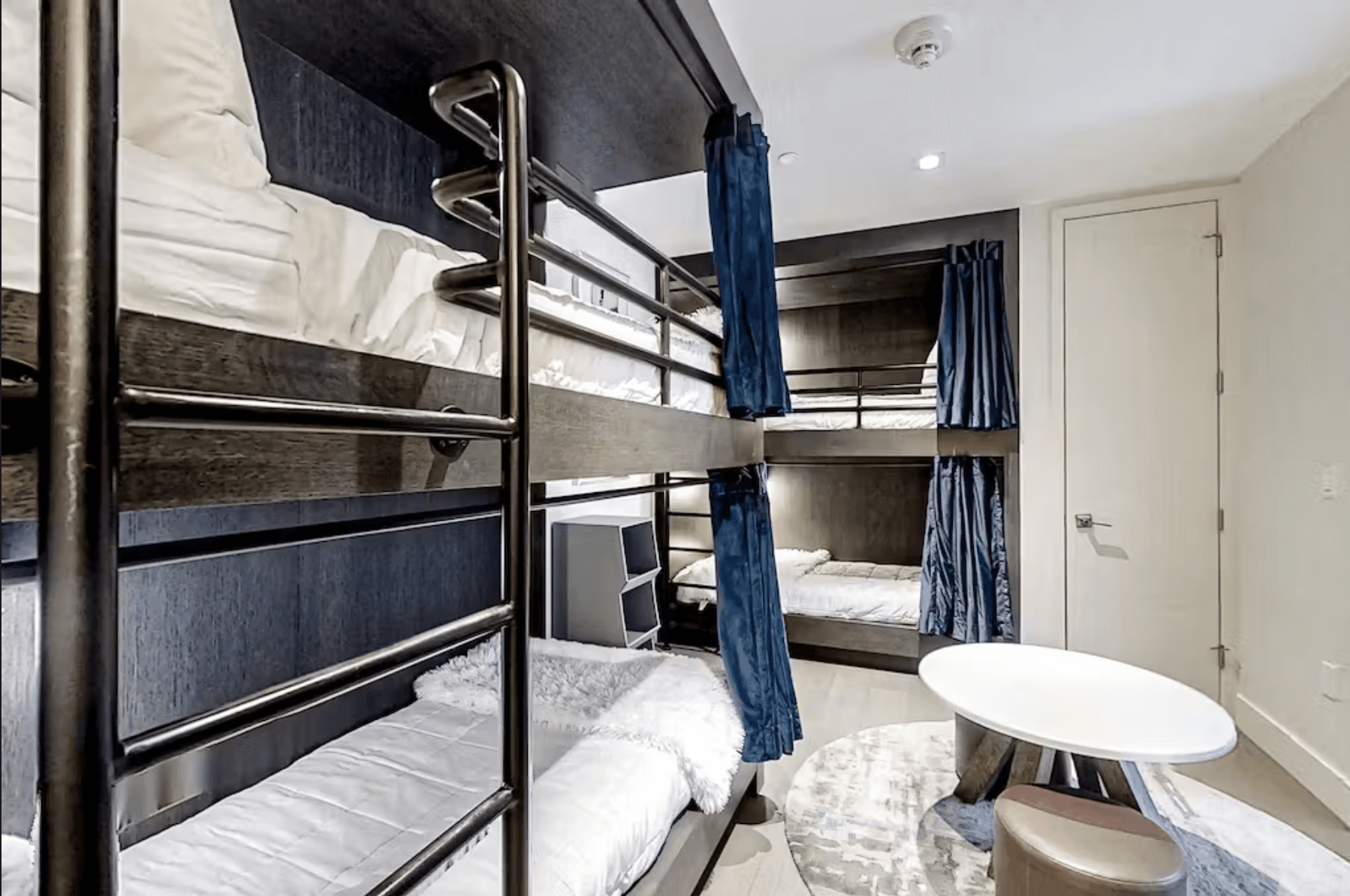 Luxury Penthouse Place - Image 17