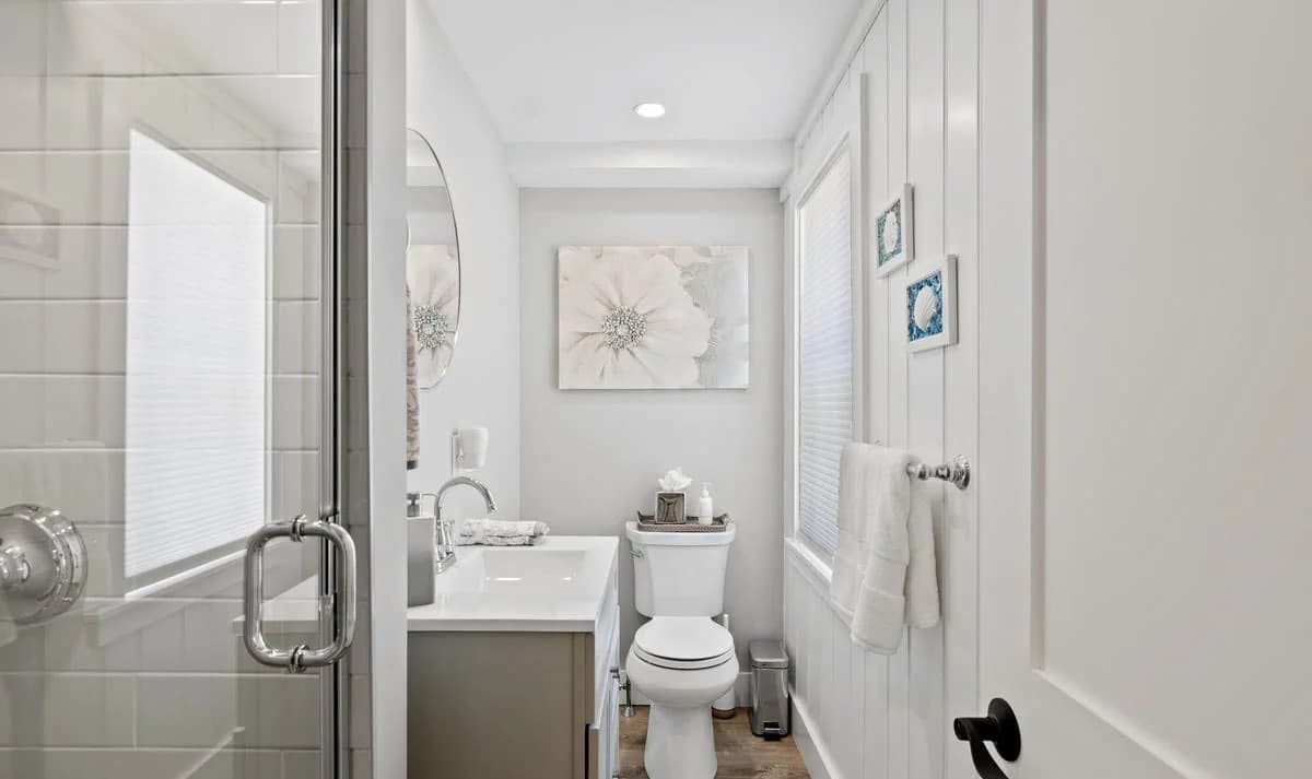 Jewel of the Miles - Image 5