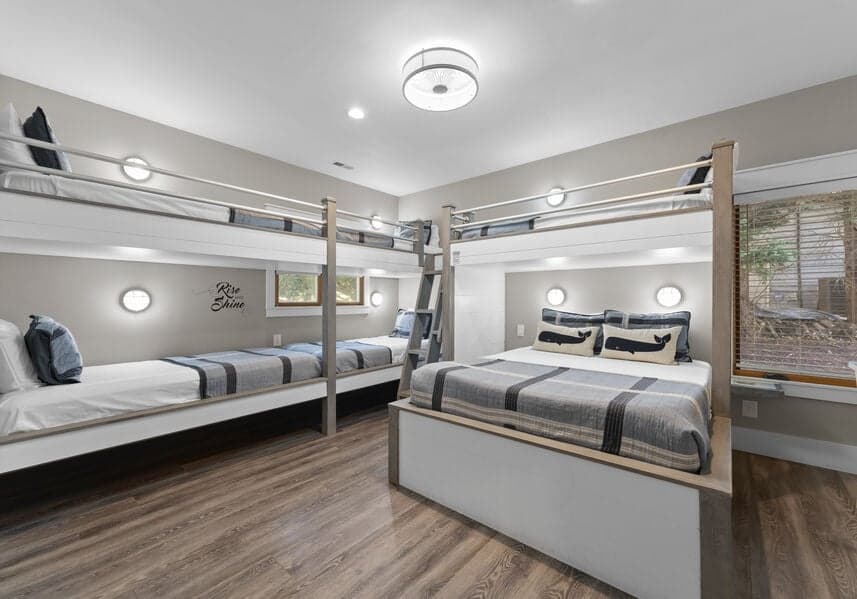 Sandy Shore - Image 28