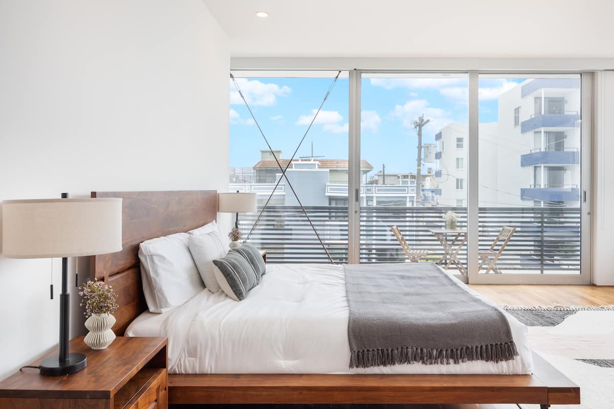 Venice View - Image 11